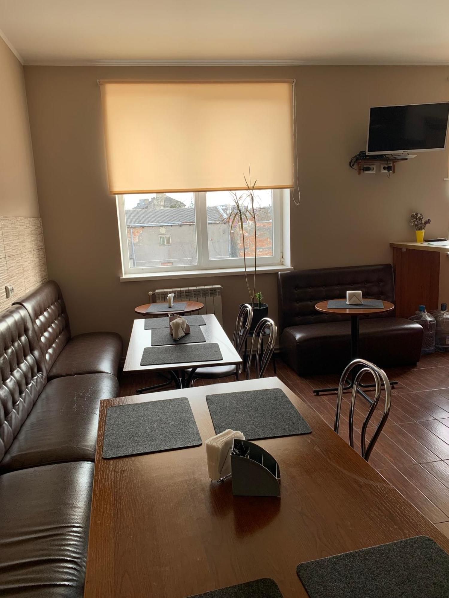 Yurus Hostel 利沃夫 外观 照片