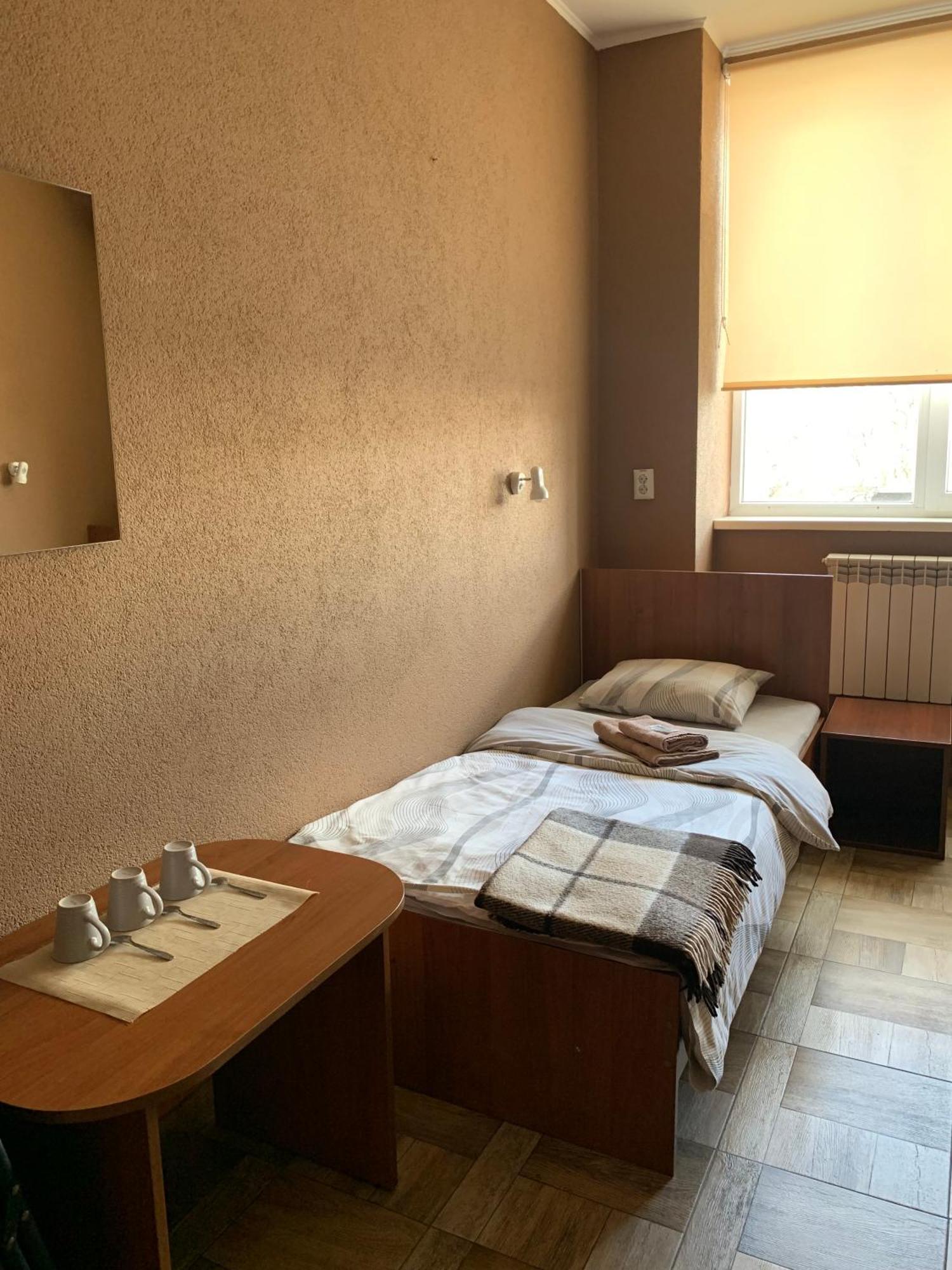Yurus Hostel 利沃夫 外观 照片